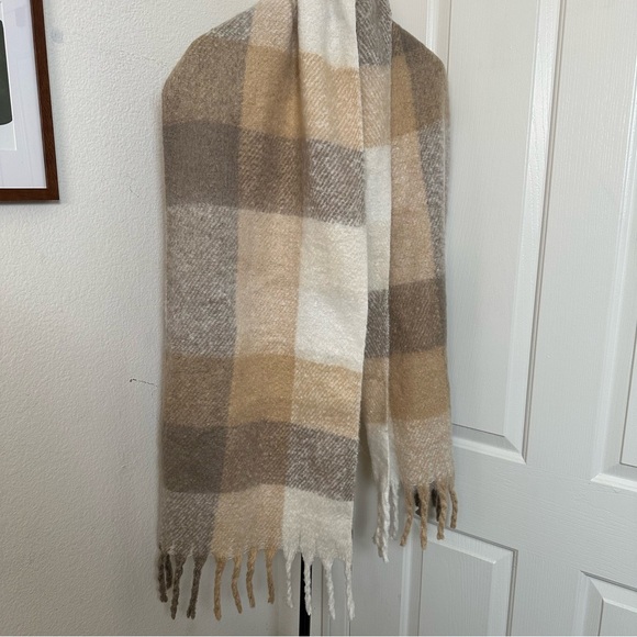Chunky Scarf - Picture 4 of 5
